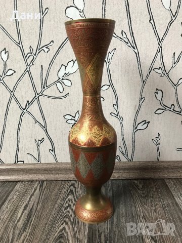 Месингова индийска ваза, снимка 1 - Антикварни и старинни предмети - 36630024