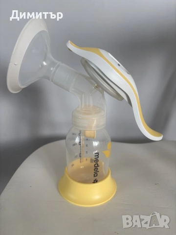 Ръчна помпа за кърма Medela Harmony, снимка 2 - Помпи за кърма - 56287985