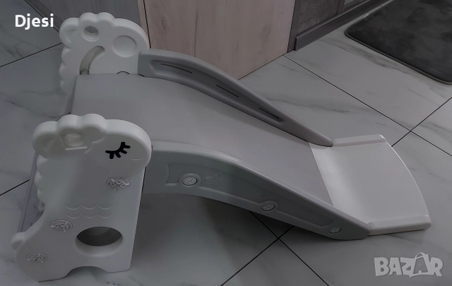 Пластмасова пързалка за деца