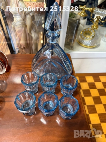 стара кристална синя гарафа с 6 чашки