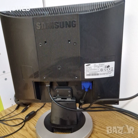 Монитор Samsung 710n 17" перфектен, снимка 5 - Монитори - 52790578
