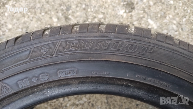 Зимни гуми Dunlop 245/45R17, снимка 2 - Гуми и джанти - 52877349