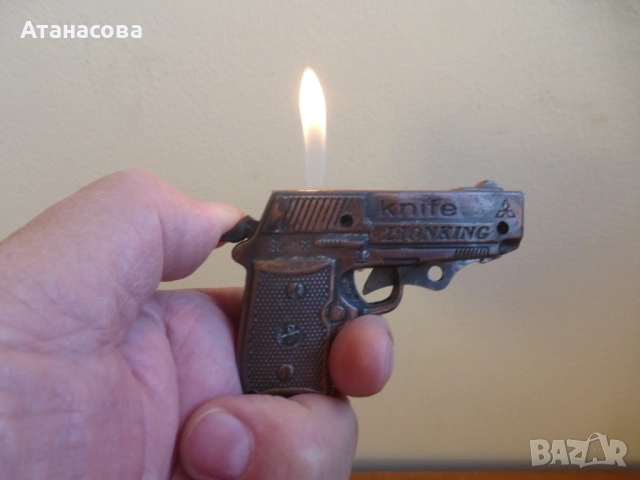 Колекционерска запалка пистолет LIONKING с вграден нож, снимка 8 - Запалки - 52427445