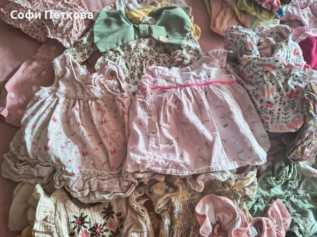 Дрешки за момиче 0-6 месеца, снимка 13 - Комплекти за бебе - 53945543