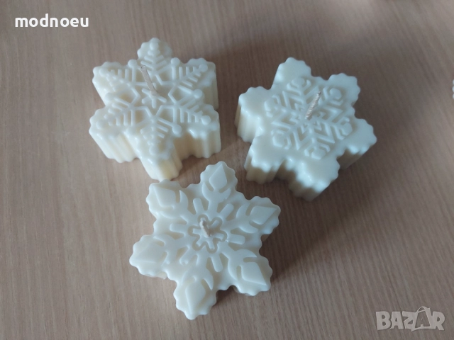 Коледна свещ Снежинка