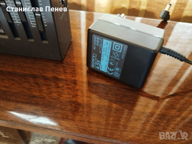 Sony ICF-2001 FM/AM Synthesizer Receiver , снимка 2 - Ресийвъри, усилватели, смесителни пултове - 54027335