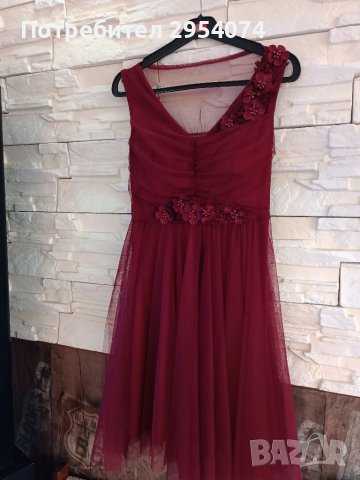Красива тюлена рокля цвят бордо мл 45лв, снимка 1 - Рокли - 38753282