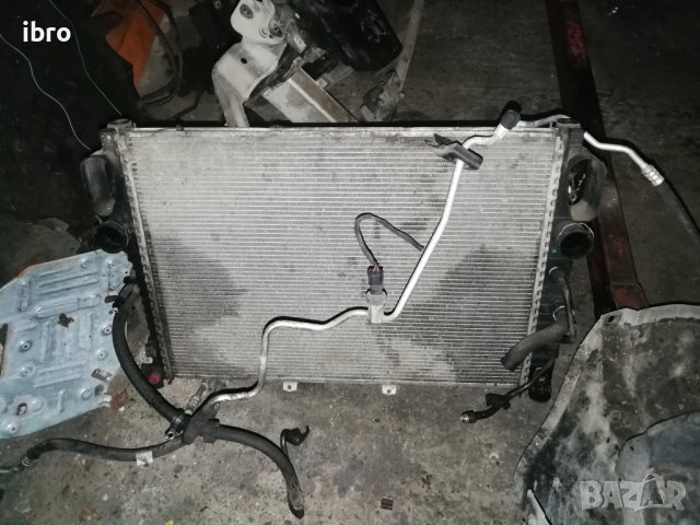 Воден и климатич радиатор мерцедес W211 220CDI