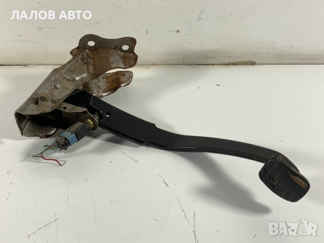 Спирачен педал Нисан Терано 2 Spirachen Pedal Nissan Terrano II (92-07)г. 