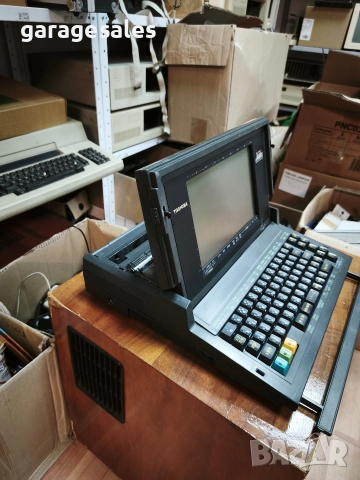 Рядък японски компютър Toshiba, снимка 2 - Антикварни и старинни предмети - 52776858