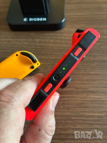 Nintendo Switch JoyCon + Докинг станция, снимка 8 - Nintendo конзоли - 54251157