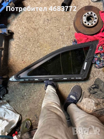 Задно малко ляво триъгълно стъкло в багажника комби Ауди Audi A6 2018г. само за 260лв. 4K9845297A, снимка 3 - Части - 52809028