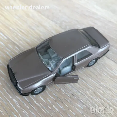 Метална количка SIKU 1:55 Mercedes-Benz 300 E, снимка 3 - Колекции - 50432387