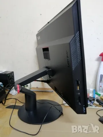 Компютър LENOVO AIO M800z, снимка 4 - Работни компютри - 48151155
