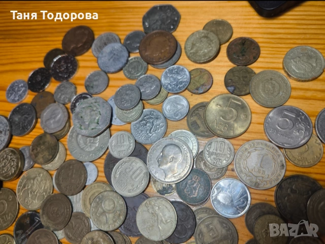 Стари монети и банкноти в стара дървена кутия, снимка 4 - Колекции - 54033124