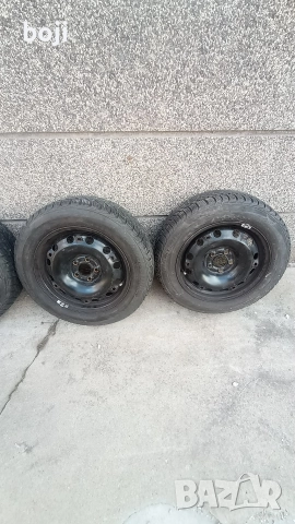 зимни гуми с джанти за Шкода Фабия след 2008 г., снимка 2 - Гуми и джанти - 52974024