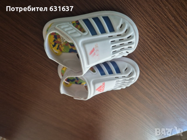 Бебешки сандали Adidas, снимка 3 - Детски сандали и чехли - 51783298