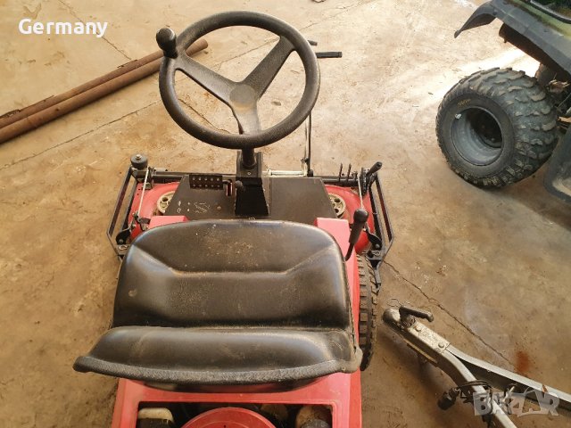 шведска тракторна косачка 3 ножа, снимка 2 - Градинска техника - 42526504