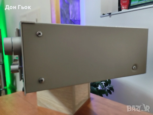 Касетен дек Hitachi D-90s, снимка 9 - Декове - 53953446