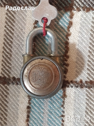 стар малък катинар USA