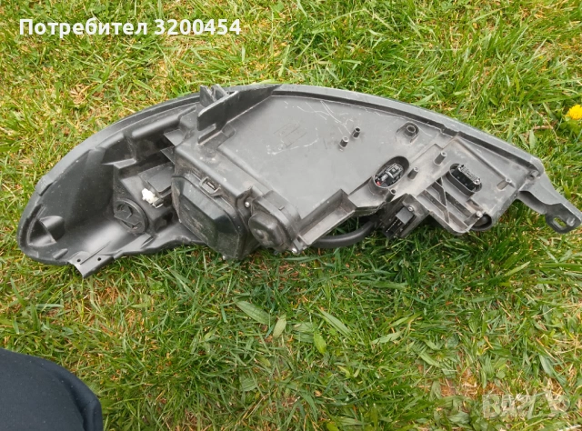 Продавам десен фар за Пежо , снимка 2 - Части - 54216927