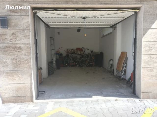 Гараж Поморие Център, снимка 1