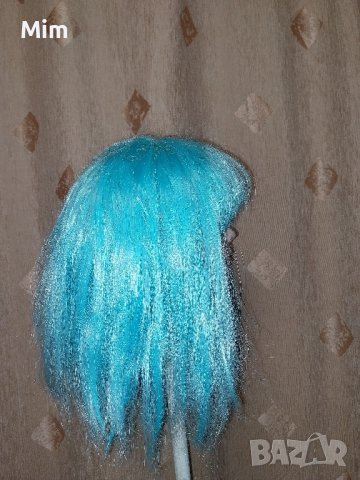 Електриково синя перука от изкуствен косъм за парти , снимка 2 - Аксесоари за коса - 42859050
