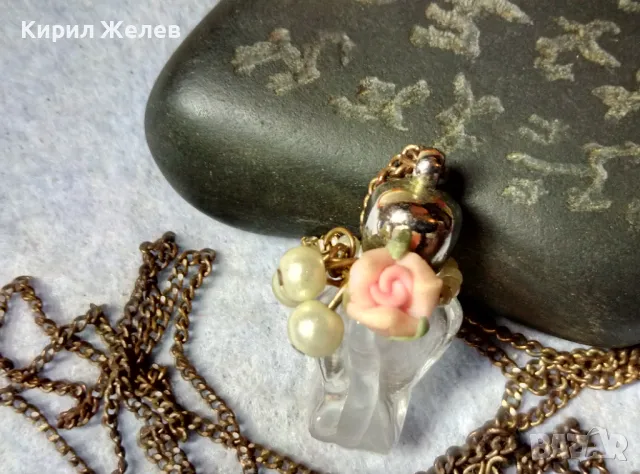 ПРЕКРАСЕН ФИГУРАЛЕН ВИНТИДЖ АРТ МЕДАЛЬОН КОЛИЕ с ФИНА МЕСИНГОВА ВЕРИЖКА 48752, снимка 4 - Колиета, медальони, синджири - 48828255