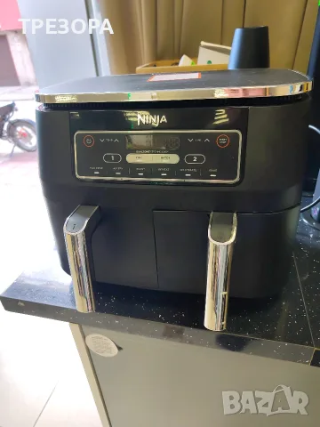 Двузонов фритюрник с горещ въздух(Еърфрайър) Ninja Foodi Dual Zone с капацитет 7.6 литра.