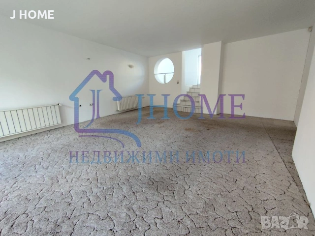 Уникален многостаен апартамент с гараж, ул. Околчица