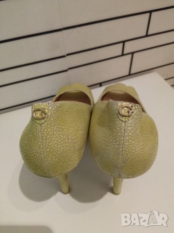 GUESS дамски обувки на ток , снимка 10 - Дамски елегантни обувки - 37052621