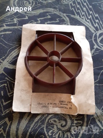 Стар уред за рязане на Ябълки, снимка 4 - Други ценни предмети - 29736892