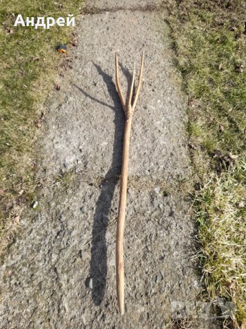 Стара дървена трирога вила, снимка 2 - Други ценни предмети - 44340522