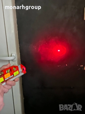 Нивелир с лазер Black&Decker BDL-250S , снимка 8 - Измервателни инструменти - 36264215