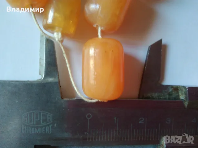 Броеница - 33 броя зърна с кожен пискюл, снимка 5 - Колекции - 47424240