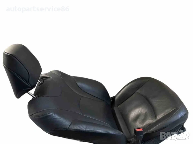 Предна лява седалка черна кожа за Toyota Prius 1.8 Hybrid (2018)