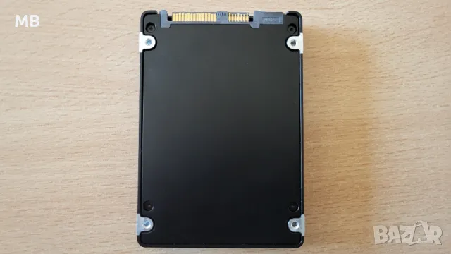 1.92TB SSD SAS 12Gbit/s 100% здраве, снимка 2 - Твърди дискове - 48387302