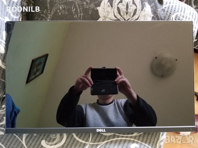 Купувам дисплей за монитор DELL, снимка 2 - Монитори - 30837532