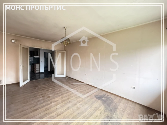 Многофамилен имот с две къщи и самостоятелна трета сграда в гр. Севлиево, обл. Габрово., снимка 3 - Къщи - 54055368