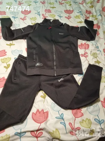 Нов спортен екип NIKE, M