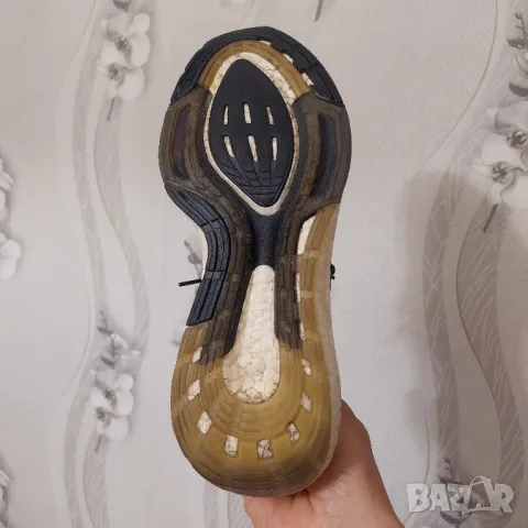 ADIDAS ULTRABOOST 22 W  оригинални маратонки , снимка 16 - Маратонки - 50060427