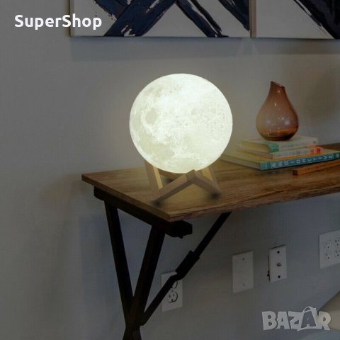 Уникална 3Д Луна Нощна Лампа LED осветеление украса 16 цвята, снимка 4 - Настолни лампи - 35115228