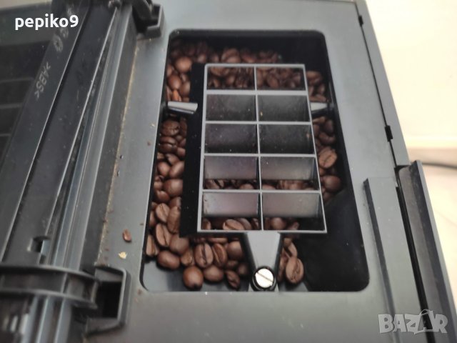 Продавам кафемашини внос от Германия робот пълен автомат NIVONA CafeRomatika, снимка 2 - Кафемашини - 42783598
