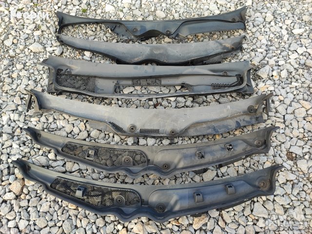 Лайсни за под предно стъкло от Мерцедес, снимка 4 - Части - 39552994