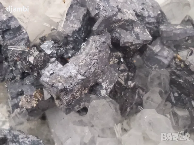 №188, Кварц, Кварцова друза с галенит, Кристали, Минерали, Родопи, Bgminerals,, снимка 4 - Декорация за дома - 48708116