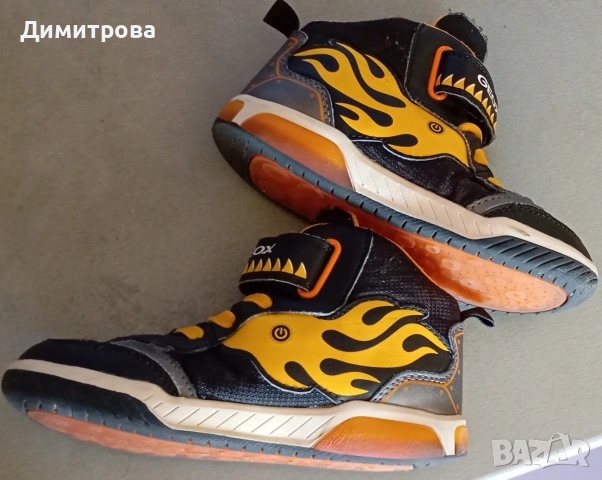 Детски маратонки Geox 31 номер , снимка 10 - Детски маратонки - 54329120