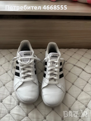 Продавам оригинални обувки Адидас., снимка 4 - Дамски обувки на ток - 52652475