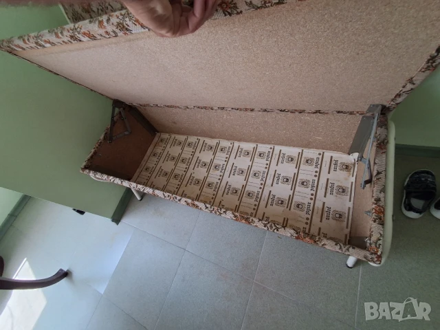 Част от кухненски ъгъл , снимка 3 - Дивани и мека мебел - 50746257