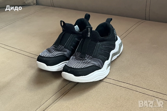 Детски маратонки Skechers - много запазени, снимка 3 - Детски маратонки - 51475818