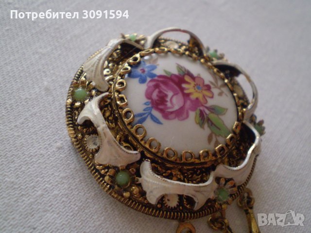 Дамска брошка със перли и порцелан, снимка 5 - Антикварни и старинни предмети - 36649057